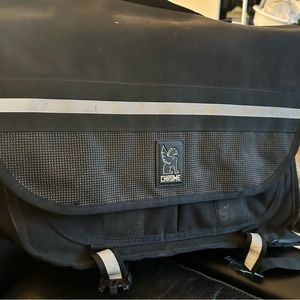 Chrome Mini Metro Messenger Bag